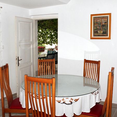 Apartments With A Parking Space Kastel Stafilic, Kastela - 5219 객실 사진