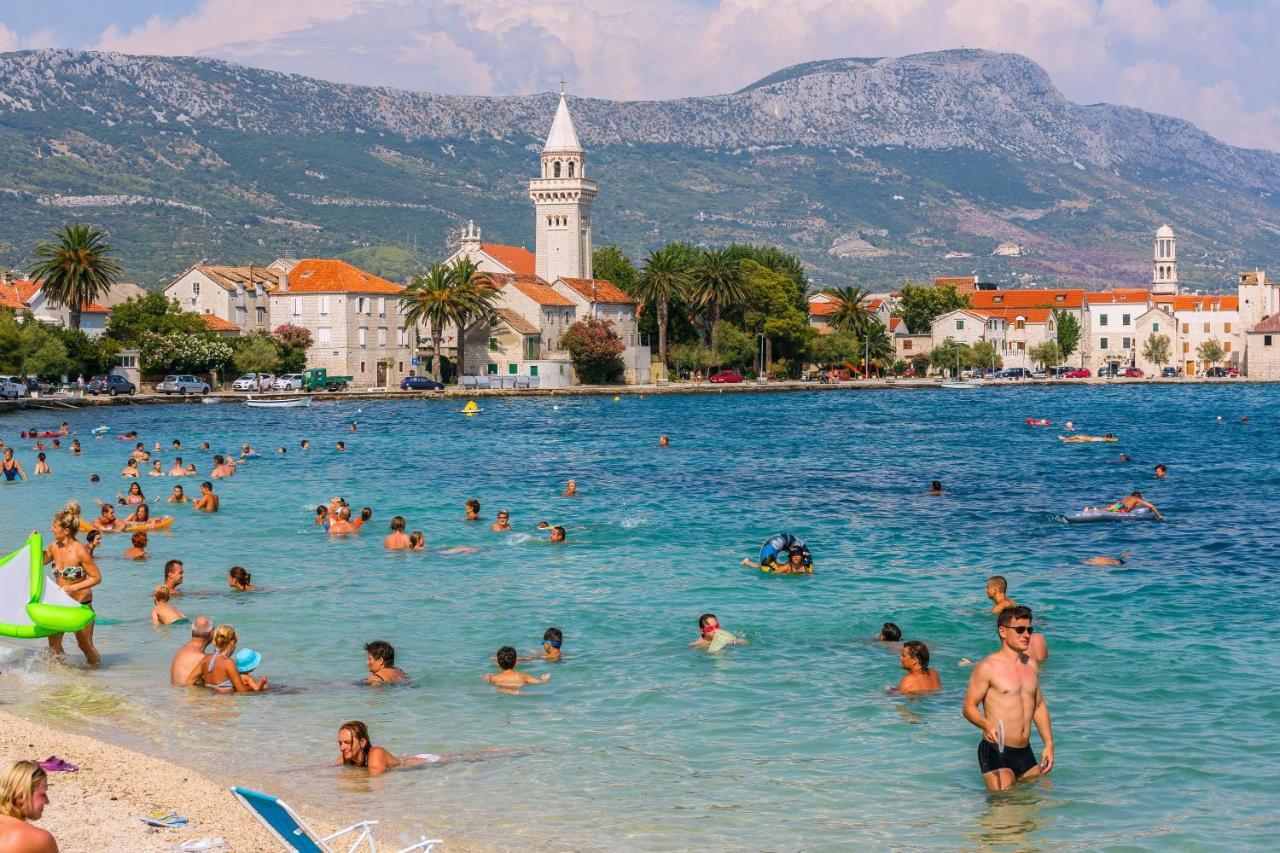 Apartments With A Parking Space Kastel Stafilic, Kastela - 5219 외부 사진