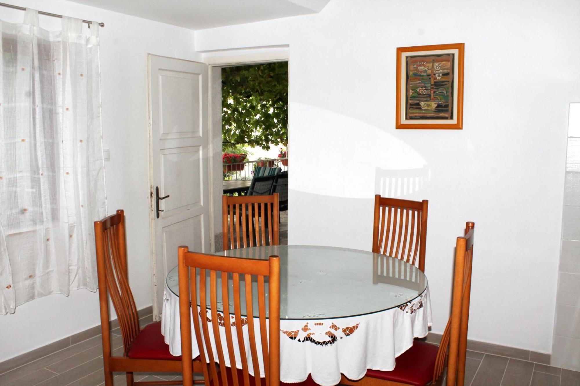 Apartments With A Parking Space Kastel Stafilic, Kastela - 5219 객실 사진